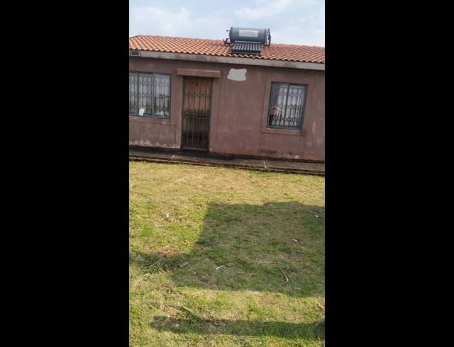 2 BEDROOM HOUSE FOR SALE IN PALM RIDGE